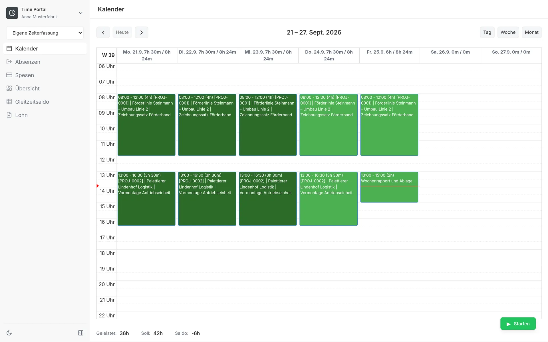 Wochenkalender im Mitarbeiterportal mit erfassten Stunden